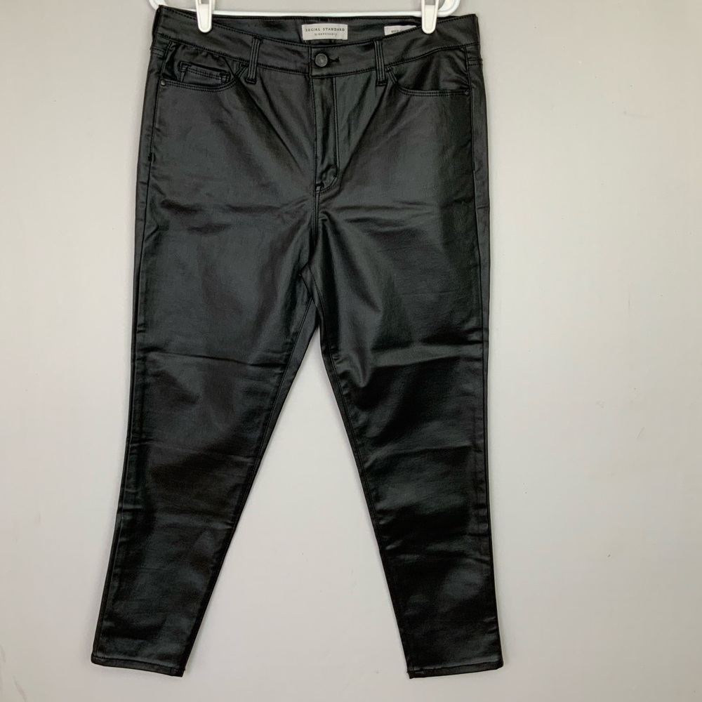 Social Standard By Sanctuary Sz 14 Black Faux Leather Coated Skinny Ankle Pants